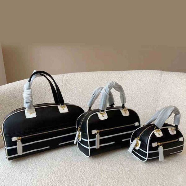 evening bags 3 sizes duffle bags designer gym luggage travel bowling bag handbag high capacity leather luxury crossbody hand shoulder hand 2
evening bags 3 sizes duffle bags designer gym luggage travel bowling bag handbag high capacity leather luxury crossbody hand shoulder hand 2