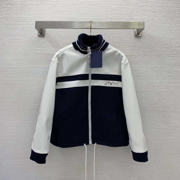 23ss designer women jackets college style color contrast stitching pu leather heavy work letters stand collar long-sleeve baseball jacket lo, Black;brown 
23ss designer women jackets college style color contrast stitching pu leather heavy work letters stand collar long-sleeve baseball jacket lo, Black;brown