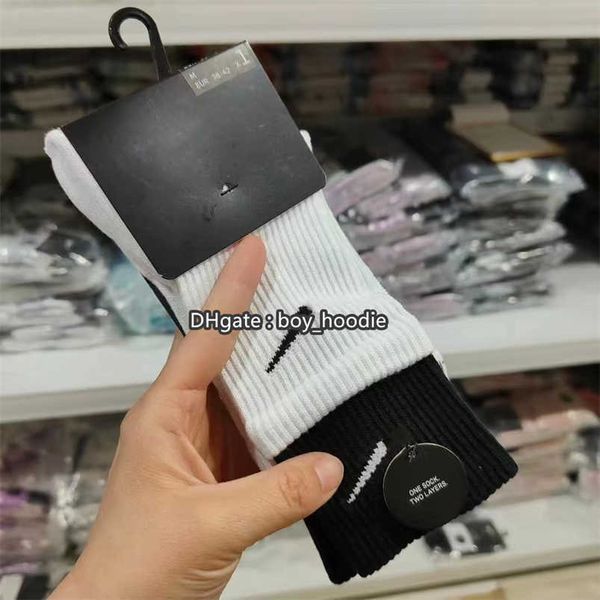 men's socks and women's long tie dye matching color letter hook basketball sports couple tube long sports women's high, Black
men's socks and women's long tie dye matching color letter hook basketball sports couple tube long sports women's high, Black