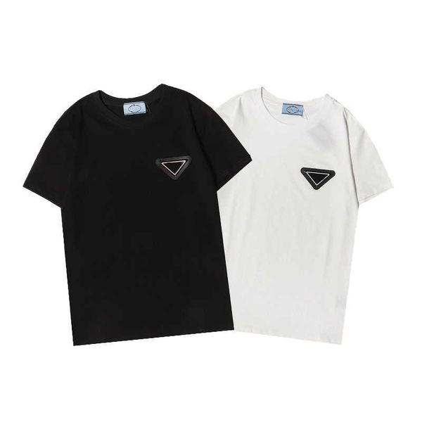 designer luxury prads classic chest badge men's and women's couple wear fashion short sleeve t-shirt women versatile comfort loose, Black;brown
designer luxury prads classic chest badge men's and women's couple wear fashion short sleeve t-shirt women versatile comfort loose, Black;brown