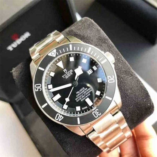 fashion tudors luxury designer watch men's watch battle axe potato diving automatic mechanical movement super luminous waterproof tough, Slivery;golden
fashion tudors luxury designer watch men's watch battle axe potato diving automatic mechanical movement super luminous waterproof tough, Slivery;golden