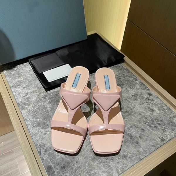 designer slide sandals slippers for women beach fashion flip flops slipper black white blue yellow pink outdoor slipper slide
designer slide sandals slippers for women beach fashion flip flops slipper black white blue yellow pink outdoor slipper slide