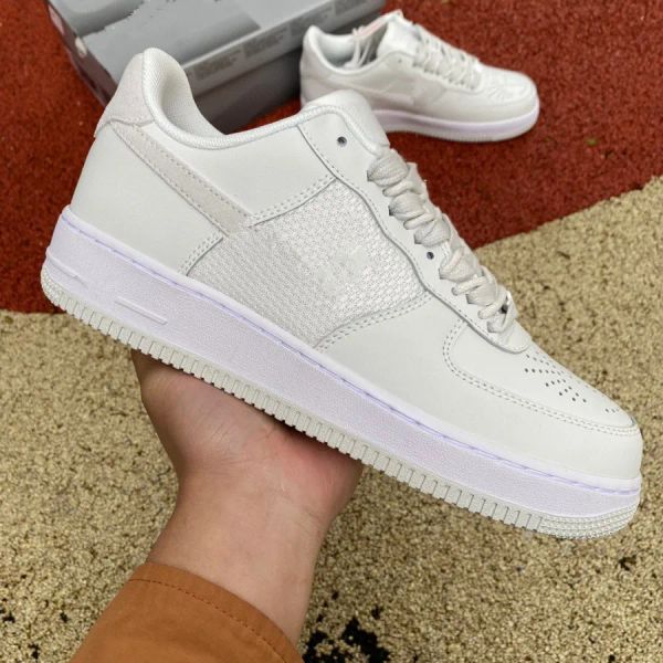 authentic outdoor running shoes slam jam x 1 07 low triple white af dx5590-100 man woman outlet casual shoe designer sports sneakers, Red;white
authentic outdoor running shoes slam jam x 1 07 low triple white af dx5590-100 man woman outlet casual shoe designer sports sneakers, Red;white