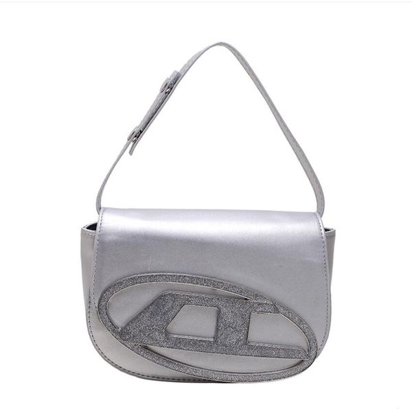 wallets luxury designer womens spring 2023 new style small personality cool women fashion bag single shoder crossbody handheld drop d otqsg, Red;black
wallets luxury designer womens spring 2023 new style small personality cool women fashion bag single shoder crossbody handheld drop d otqsg, Red;black