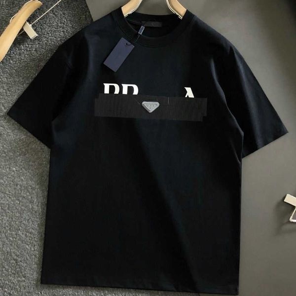 designer luxury prads classic 2023 spring summer new high fashion men and women t-shirt short sleeve counter synchronization, Black;brown
designer luxury prads classic 2023 spring summer new high fashion men and women t-shirt short sleeve counter synchronization, Black;brown
