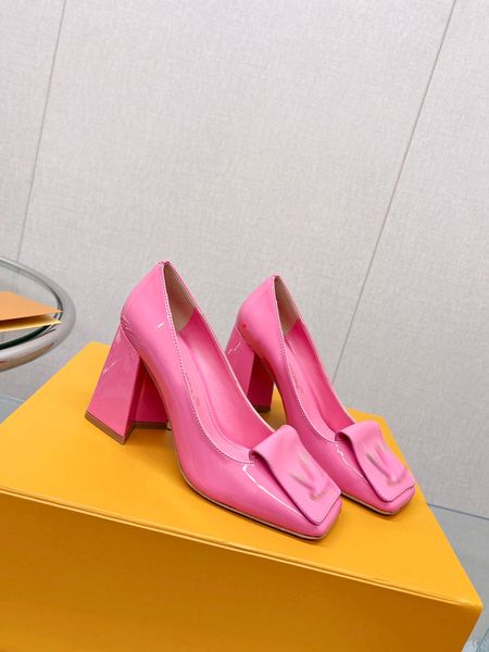 2023 fashion women dress shoes high heels womens designer genuine leather pumps lady sandals wedding black golden gold heel shoes -k041
2023 fashion women dress shoes high heels womens designer genuine leather pumps lady sandals wedding black golden gold heel shoes -k041