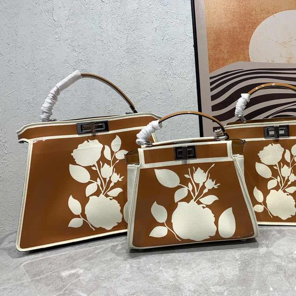 canvas tote handbags large shopping bag crossbody bags silver hardware fashion letter flower design removable shoulder strap new handbas pur
canvas tote handbags large shopping bag crossbody bags silver hardware fashion letter flower design removable shoulder strap new handbas pur