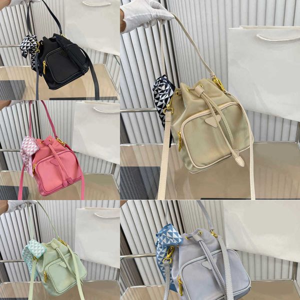 drawstring designer bags women luxurys handbag triangle crossbody shoulder bags black leather purse handbag 221128
drawstring designer bags women luxurys handbag triangle crossbody shoulder bags black leather purse handbag 221128