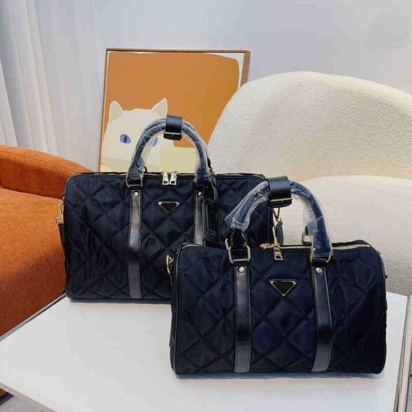 evening bags duffle bag large capacity chain travel bags outdoor leather polyester plain print stripes letter soft single oversize designer
evening bags duffle bag large capacity chain travel bags outdoor leather polyester plain print stripes letter soft single oversize designer