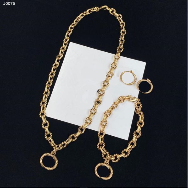 new pendant necklaces luxury brand fashion jewelry set necklace earrings bracelet, Silver
new pendant necklaces luxury brand fashion jewelry set necklace earrings bracelet, Silver