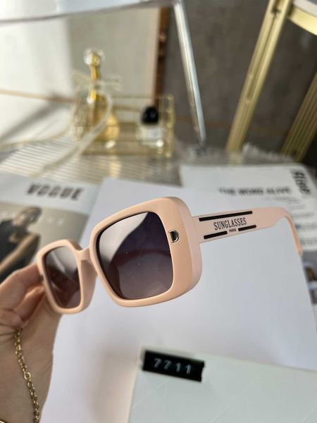 ins wind korean light color women's fashion trend new sun protection sunglasses net red same style, White;black
ins wind korean light color women's fashion trend new sun protection sunglasses net red same style, White;black