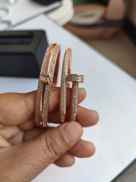 love silver torque designer solid gold single tennis elegant bangle luxury clover bracelets fashion diamond jewelry for men women party wedd, Golden;silver
love silver torque designer solid gold single tennis elegant bangle luxury clover bracelets fashion diamond jewelry for men women party wedd, Golden;silver