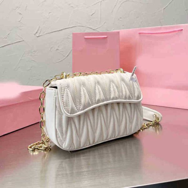 evening bags shoulder bags crossbody bags women wrinkled leather purse high qulity vintage brushed metal handbag chain pleated leather lady
evening bags shoulder bags crossbody bags women wrinkled leather purse high qulity vintage brushed metal handbag chain pleated leather lady