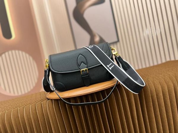 women crossbody bag shoulder bag diane genuine leather baguette embossed 7a ladies luxury designer underarm bags messenger wallet m46388 463
women crossbody bag shoulder bag diane genuine leather baguette embossed 7a ladies luxury designer underarm bags messenger wallet m46388 463
