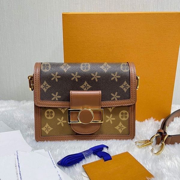 luxury designer m45958 shoulder bag pochette womens mens tote purses leather chain bags two straps woman handbag envelope crossbody fashion
luxury designer m45958 shoulder bag pochette womens mens tote purses leather chain bags two straps woman handbag envelope crossbody fashion