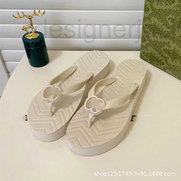 slippers designer thick sole herringbone new year spring/summer flat bottom sandals women's feet clip outward wearing beach couple styl, Black
slippers designer thick sole herringbone new year spring/summer flat bottom sandals women's feet clip outward wearing beach couple styl, Black