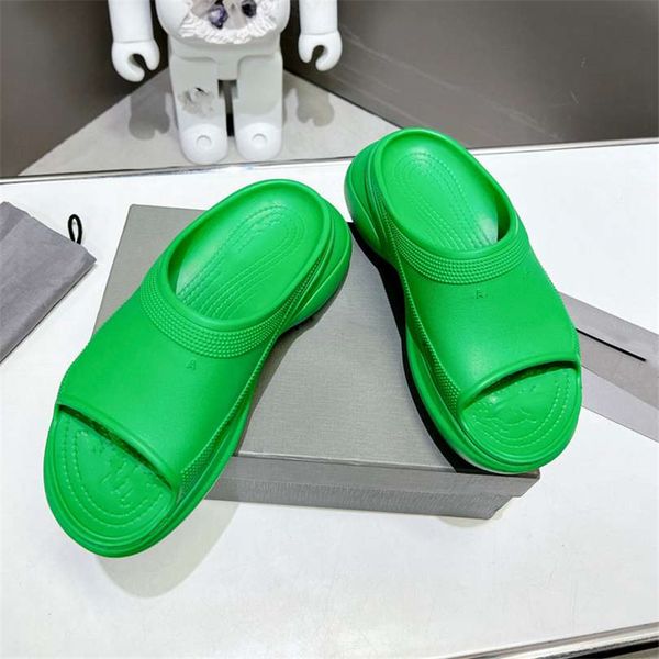 fashion slippers 2023 balencaigaity luxury design summer men and women flat shoes thick sole leather rubber letter logo casual cartoon slipp, Black
fashion slippers 2023 balencaigaity luxury design summer men and women flat shoes thick sole leather rubber letter logo casual cartoon slipp, Black