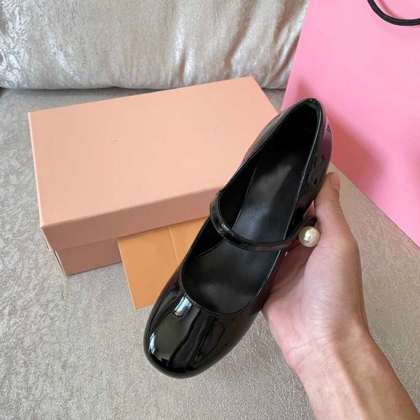 miu famous high-end brand women's dress shoes dress shoes drill buckle high heels fashion party round head wedding dress nude black shi
miu famous high-end brand women's dress shoes dress shoes drill buckle high heels fashion party round head wedding dress nude black shi