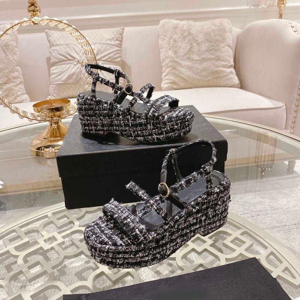 23c 8.5cm tweed leather wedges sandal logo quilted platform heels calfskin sandals summer shoes multicolor thick bottom strappy slides sling, Black
23c 8.5cm tweed leather wedges sandal logo quilted platform heels calfskin sandals summer shoes multicolor thick bottom strappy slides sling, Black