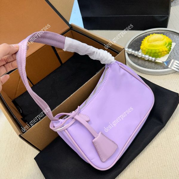 tz 8 colors designer bags fashion re-edition 2000 re-nylon handbags classic triangle logo hobo underarm bag women's shoulder bag zipper
tz 8 colors designer bags fashion re-edition 2000 re-nylon handbags classic triangle logo hobo underarm bag women's shoulder bag zipper