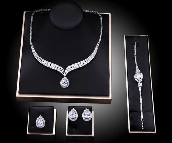 Link, Chain Luxury Clear Cubic Zircon Pendientes Wedding Jewelry Set 4 PCS Earring Bracelet Necklace Ring
Link, Chain Luxury Clear Cubic Zircon Pendientes Wedding Jewelry Set 4 PCS Earring Bracelet Necklace Ring