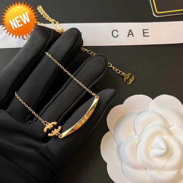 luxury brand elbow letter pendant necklace designed for women long chain 18k gold plated necklace designer jewelry exquisite accessories cou, Silver
luxury brand elbow letter pendant necklace designed for women long chain 18k gold plated necklace designer jewelry exquisite accessories cou, Silver