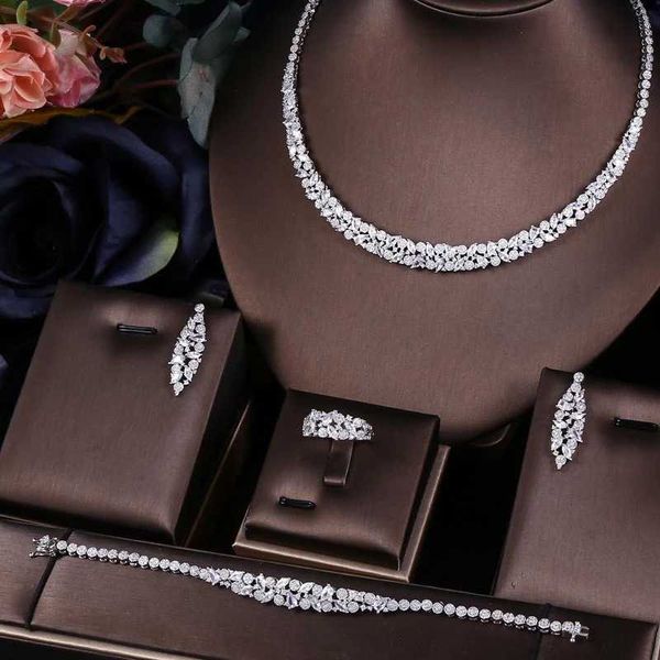 Link, Chain African 4pcs Bridal Jewelry Sets New Fashion Dubai Full Jewelry Set For Women Wedding Party Accessories Design
Link, Chain African 4pcs Bridal Jewelry Sets New Fashion Dubai Full Jewelry Set For Women Wedding Party Accessories Design