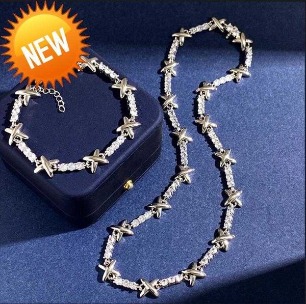 new designed pendant necklace copper 18k gold-plated shiny metal x letters micro inlays diamonds luxury women bracelet earring couple design, Silver
new designed pendant necklace copper 18k gold-plated shiny metal x letters micro inlays diamonds luxury women bracelet earring couple design, Silver