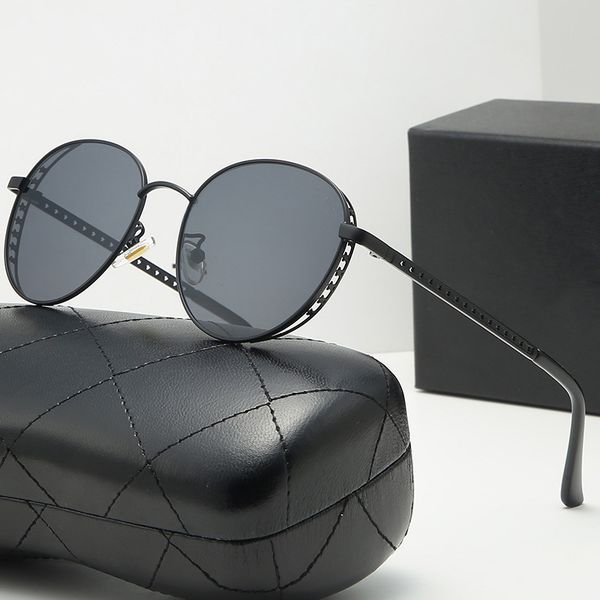 fashion designer sunglasses luxury letter womens mens goggle senior eyewear for women eyeglasses frame vintage metal sun glasses, White;black
fashion designer sunglasses luxury letter womens mens goggle senior eyewear for women eyeglasses frame vintage metal sun glasses, White;black