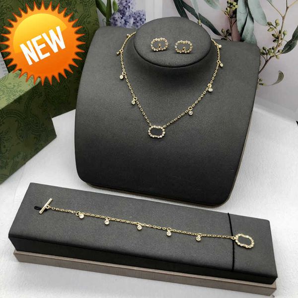 fashion necklace designer jewelry luxury initials pendant necklace golden chain diamond earring for women pearl bracelet letter 2211103d, Silver
fashion necklace designer jewelry luxury initials pendant necklace golden chain diamond earring for women pearl bracelet letter 2211103d, Silver