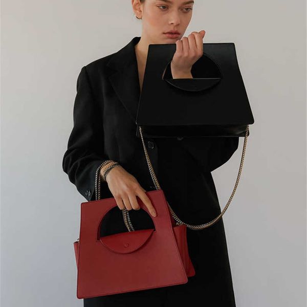 evening bags luxury handbags women designer new nice geometric chain tote ladies clutch simple shoulder bag borsa donna 230427
evening bags luxury handbags women designer new nice geometric chain tote ladies clutch simple shoulder bag borsa donna 230427