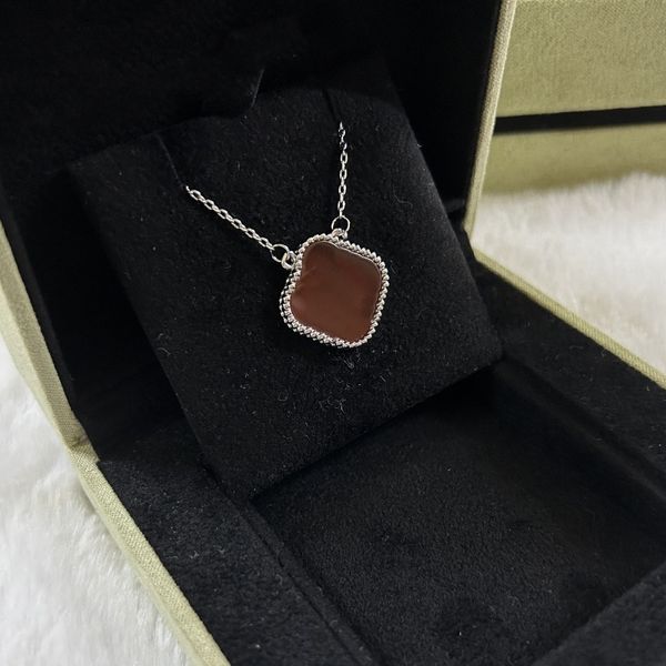 luxury woman pendant necklaces four leaf clover designer van necklace fashion jewelry women chokers necklace fgt1112, Silver
luxury woman pendant necklaces four leaf clover designer van necklace fashion jewelry women chokers necklace fgt1112, Silver