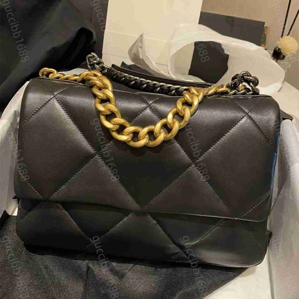 10a mirror quality designers small 19 flap bag 26cm womens black lambskin quilted purse tier real leather luxury handbag crossbody shoulder
10a mirror quality designers small 19 flap bag 26cm womens black lambskin quilted purse tier real leather luxury handbag crossbody shoulder