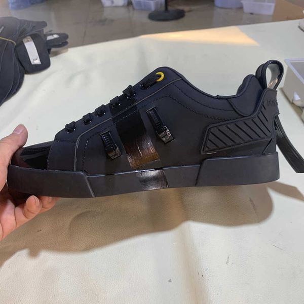 2023 designer shoes men sneakers shoes calfskin nappa white black leather casual walking nice outdoor trainers
2023 designer shoes men sneakers shoes calfskin nappa white black leather casual walking nice outdoor trainers