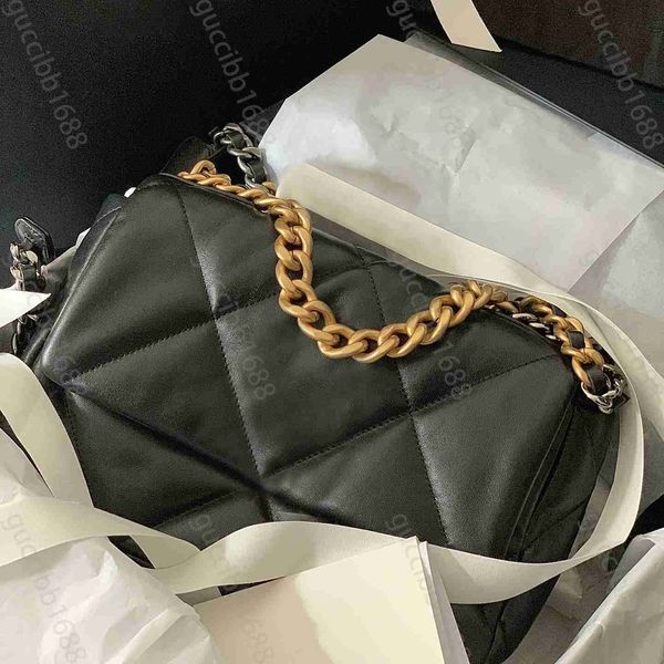 10a mirror quality designer medium 19 handbag 30cm classic quilted flap bag luxury womens real leather black purse crossbody shoulder chain
10a mirror quality designer medium 19 handbag 30cm classic quilted flap bag luxury womens real leather black purse crossbody shoulder chain