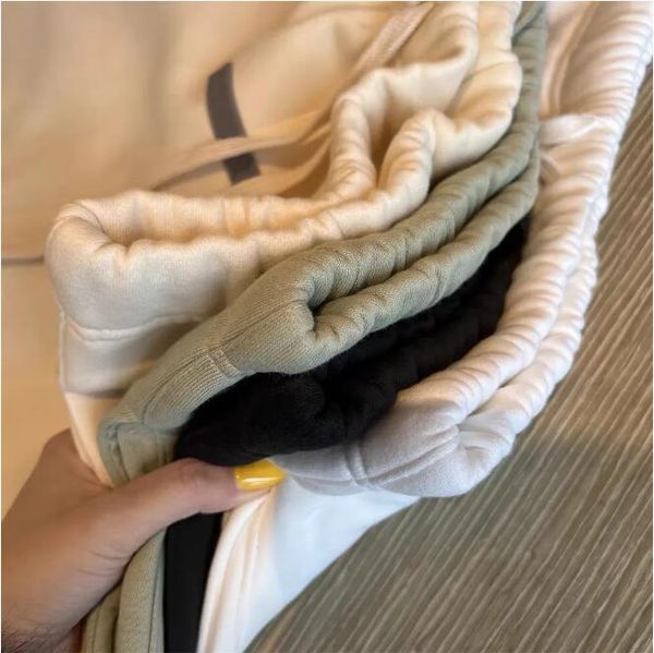 men's summer casual short pant men hip hop letter print pants trousers mans women trendy shorts designer man loose joggers sweatpants s, White;black
men's summer casual short pant men hip hop letter print pants trousers mans women trendy shorts designer man loose joggers sweatpants s, White;black