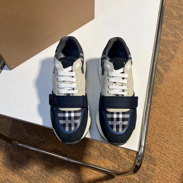 fashion designer sneakers striped casual shoes men vintage sneaker platform trainer season shades flats trainers brand classic outdoor shoe
fashion designer sneakers striped casual shoes men vintage sneaker platform trainer season shades flats trainers brand classic outdoor shoe