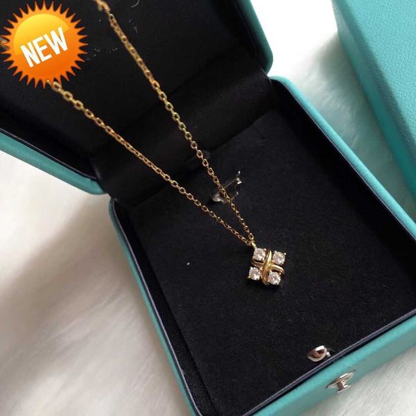 luxury designer schlumberger pendant necklace sterling silver 14k gold crystal zircon square charm cross short chain choker for women jewelr
luxury designer schlumberger pendant necklace sterling silver 14k gold crystal zircon square charm cross short chain choker for women jewelr