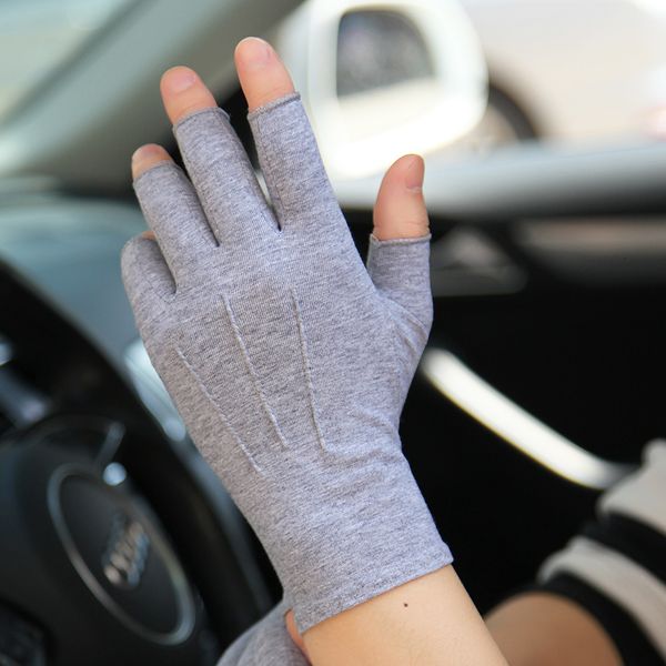 five fingers gloves sunscreen gloves semifinger man woman spring summer thin style nonslip driving half finger gloves sz109n 230428, Blue;gray
five fingers gloves sunscreen gloves semifinger man woman spring summer thin style nonslip driving half finger gloves sz109n 230428, Blue;gray