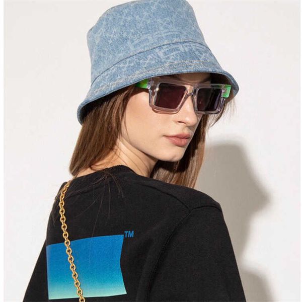 Designer OFF W sunglasses Super high quality Chaopai transparent frame whiteins men and women fashion hip-hop off personality omiri028 original box
Designer OFF W sunglasses Super high quality Chaopai transparent frame whiteins men and women fashion hip-hop off personality omiri028 original box