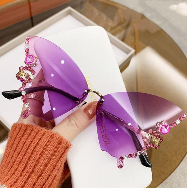 luxury designer frameless crystal butterfly sunglasses vintage brand shades for women rimless sun glasses bling diamond eyewear, White;black
luxury designer frameless crystal butterfly sunglasses vintage brand shades for women rimless sun glasses bling diamond eyewear, White;black