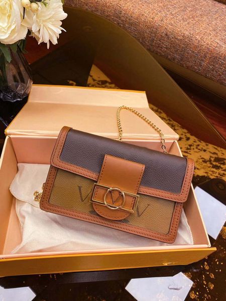 tier mirror quality small bag womens real leather canvas pochette handbag luxury designer black embossed messenger purse crossbody shoulder
tier mirror quality small bag womens real leather canvas pochette handbag luxury designer black embossed messenger purse crossbody shoulder