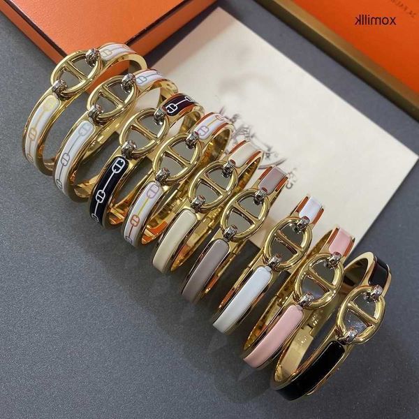 hermm gift bracelets high version h letter pig nose rose gold couple bracelet brass material tvbe, Black
hermm gift bracelets high version h letter pig nose rose gold couple bracelet brass material tvbe, Black