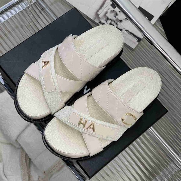 fashion women's sandals 2023 channel luxury brand letter logo summer women's high heels men's casual student flats 012-01, Black
fashion women's sandals 2023 channel luxury brand letter logo summer women's high heels men's casual student flats 012-01, Black