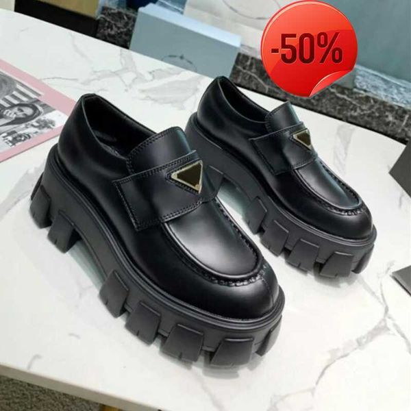 men platform loafers designer shoes soft cowhide sneakers triangle rubber black shiny leather chunky round head women sneaker thick
men platform loafers designer shoes soft cowhide sneakers triangle rubber black shiny leather chunky round head women sneaker thick
