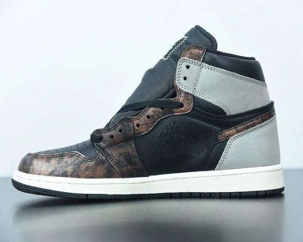2023 basketball shoes jumpman 1 high og rust shadow 1s black/light army-sail-fresh mint men women outdoor sneakers trainers with box
2023 basketball shoes jumpman 1 high og rust shadow 1s black/light army-sail-fresh mint men women outdoor sneakers trainers with box