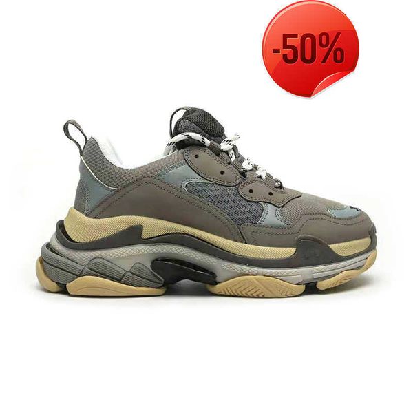 2022 triple s men women designer casual shoes platform sneakers black white grey red pink blue green light tan oreo mens trainers sportsm
2022 triple s men women designer casual shoes platform sneakers black white grey red pink blue green light tan oreo mens trainers sportsm