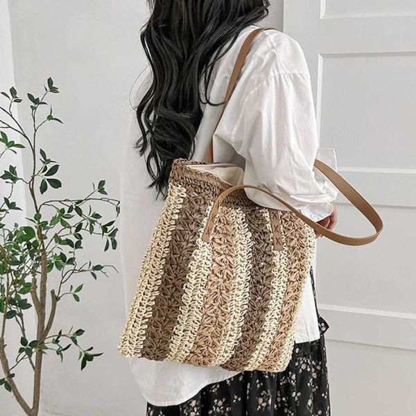 nxy lady knitting gypsy bohemian tote bag women crochet woolen open shopper handle female daily handbag 230424
nxy lady knitting gypsy bohemian tote bag women crochet woolen open shopper handle female daily handbag 230424