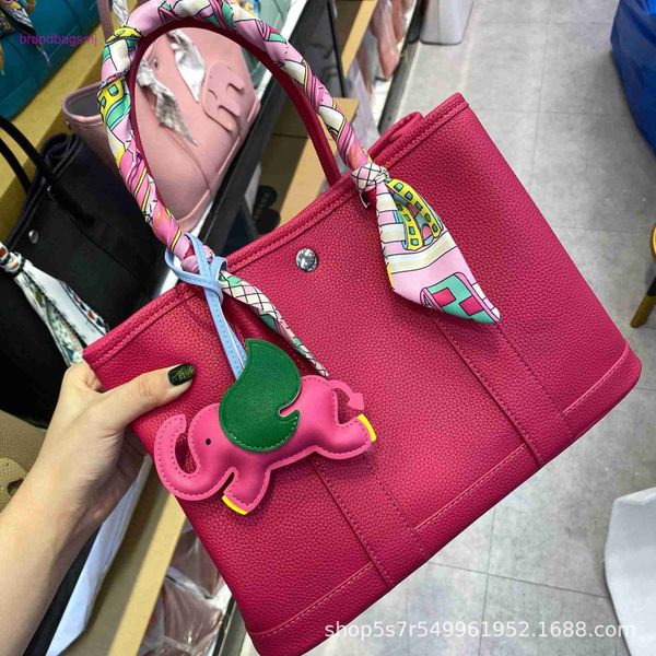 original designer handbags hermm small bag can be cross slung mother and child garden bag mothers genuine leather lychee pattern handheld co
original designer handbags hermm small bag can be cross slung mother and child garden bag mothers genuine leather lychee pattern handheld co