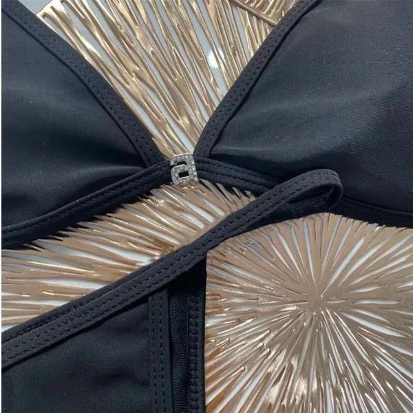 bikini set solid black color letter swimwears trendy metal chain bikini set summer beachwear with tags for qweywetw, White;black
bikini set solid black color letter swimwears trendy metal chain bikini set summer beachwear with tags for qweywetw, White;black